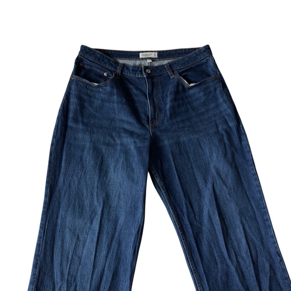 ABERCROMBIE & FITCH The 90's Relaxed Ultra High Rise Curve Love Jeans 32/ 14S - Picture 2 of 8